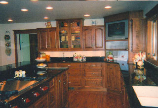 Gourmet classic style kitchen